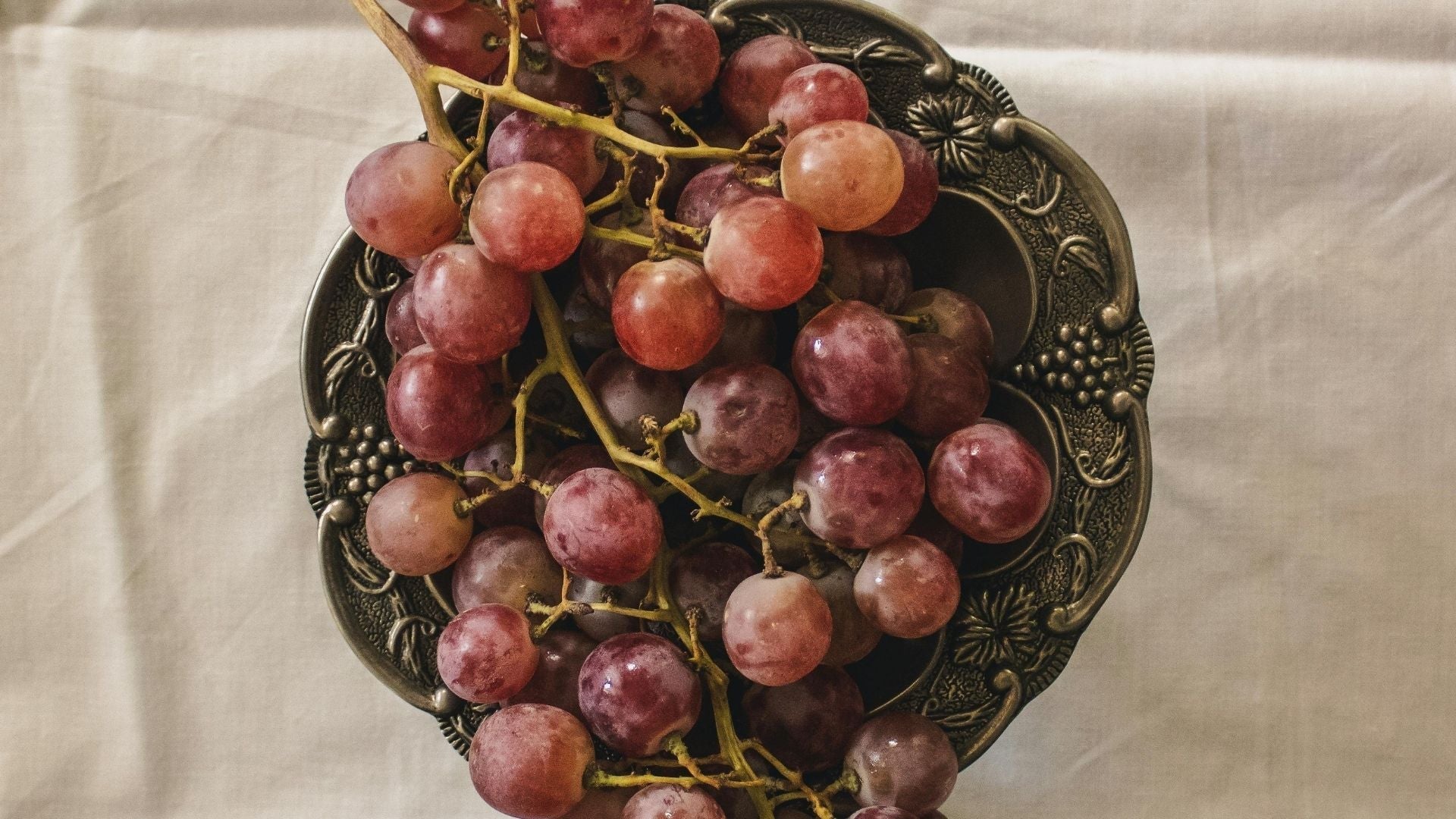 Anti-Ageing Is Not Only About Wrinkles: How Resveratrol Supports Skin Longevity
